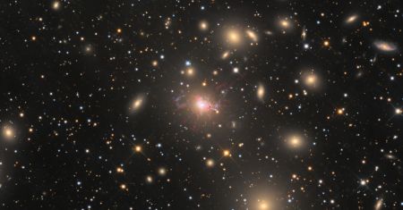 NGC 1275 dans l'amas de Persée
