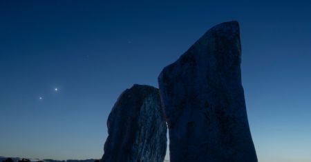 La conjonction de Vénus et Jupiter depuis Avebury