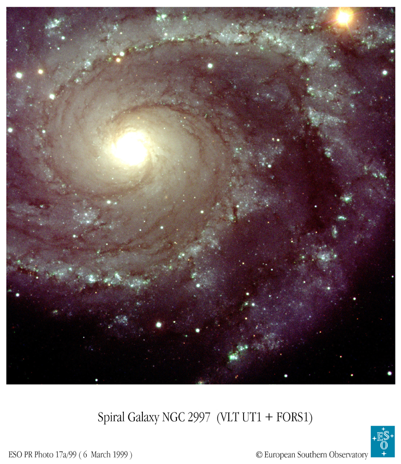 La galaxie spirale NGC 2997 par le VLT 