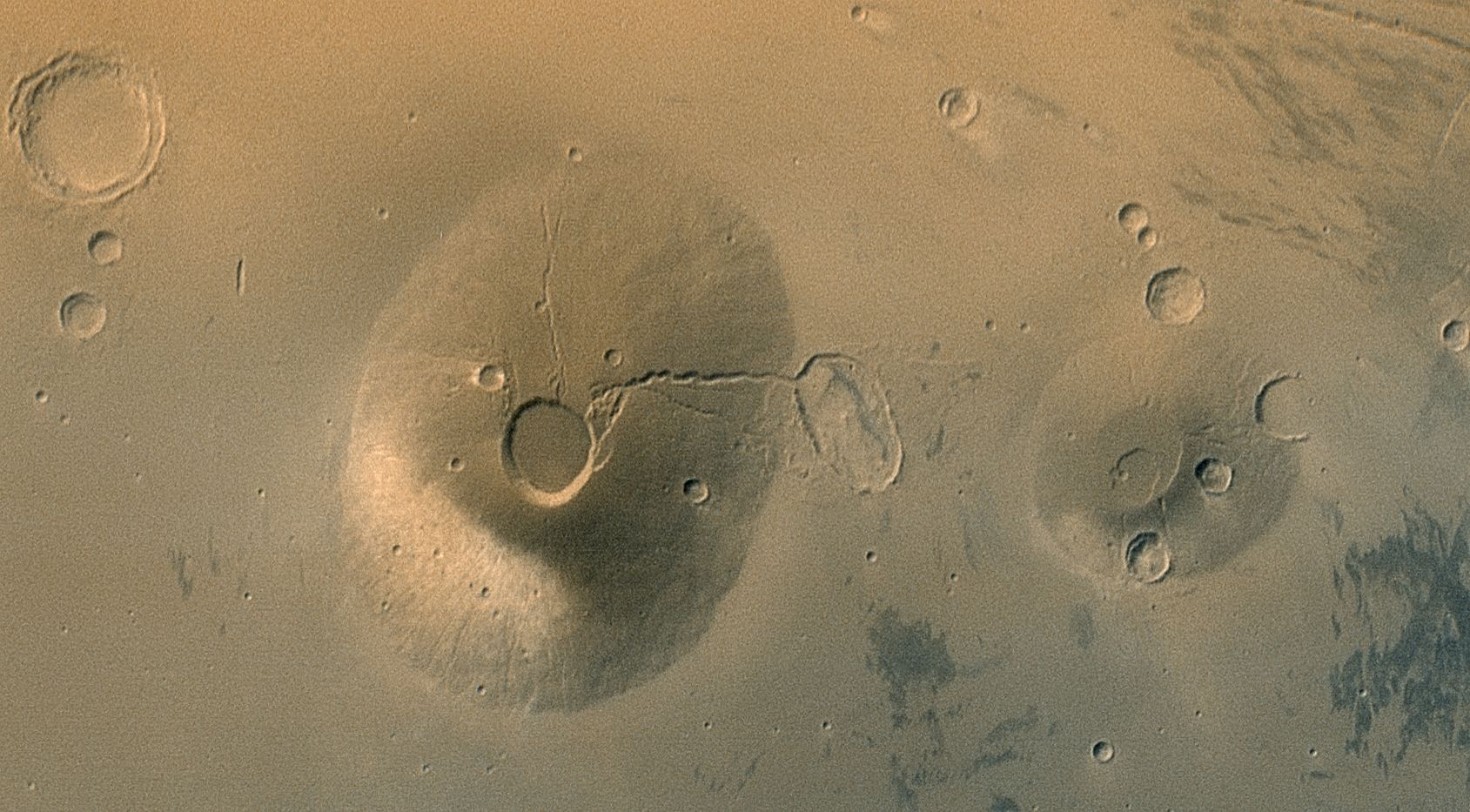 D\'anciens volcans sur Mars