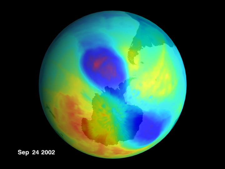 Un petit trou d\'ozone double en 2002