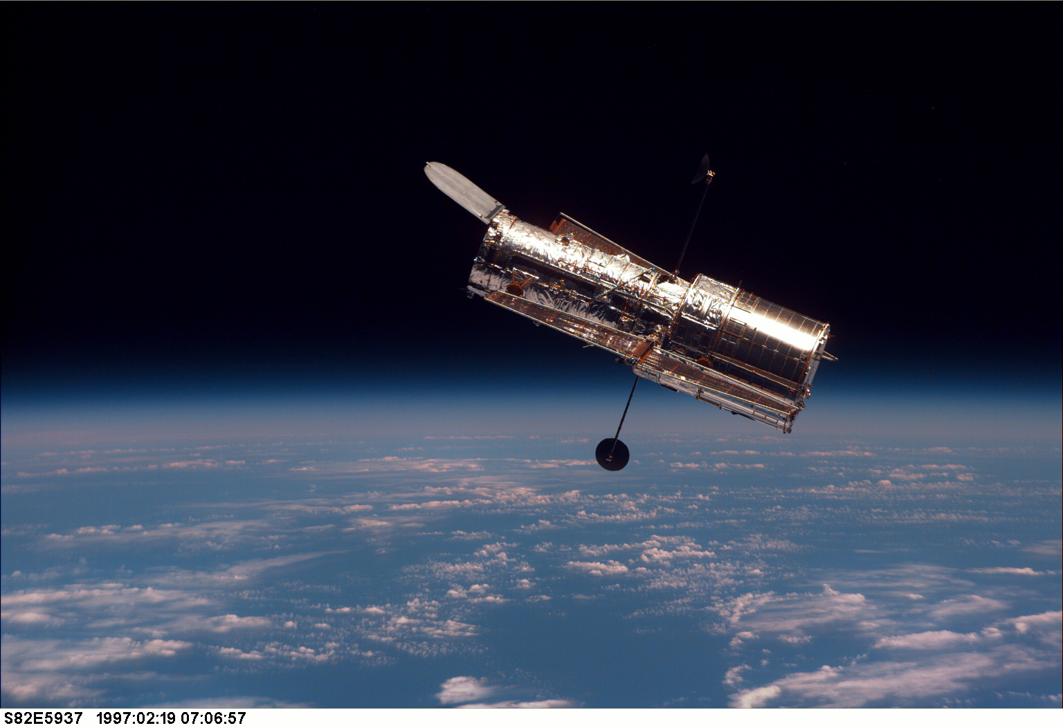 Hubble flotte librement