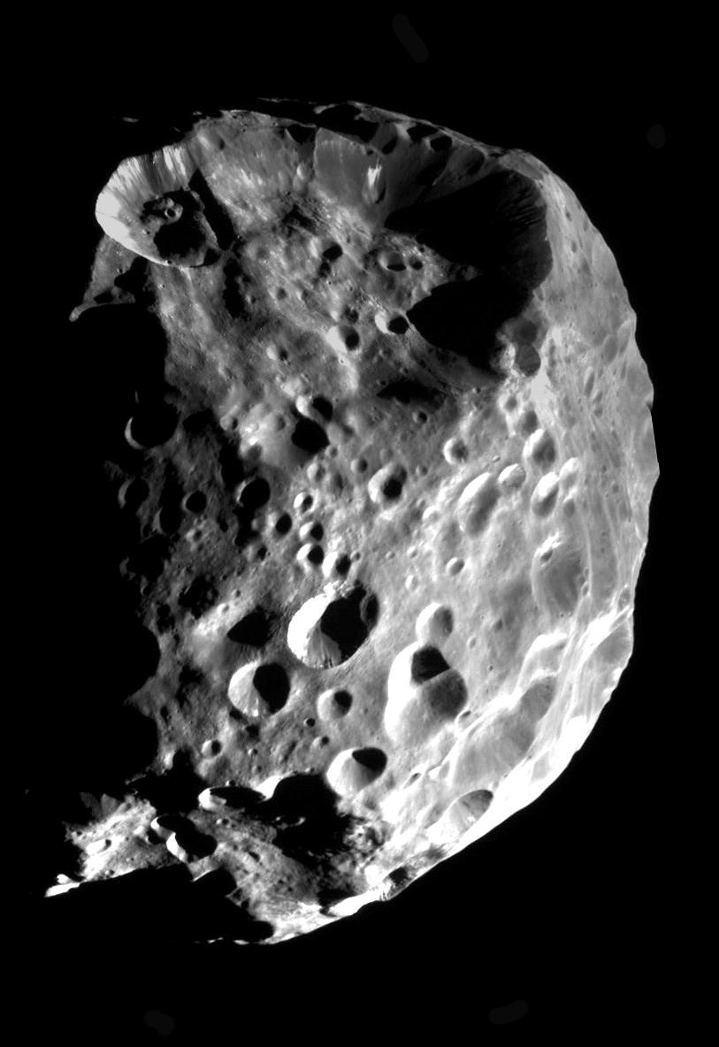 Phoebe : la lune comète de Saturne