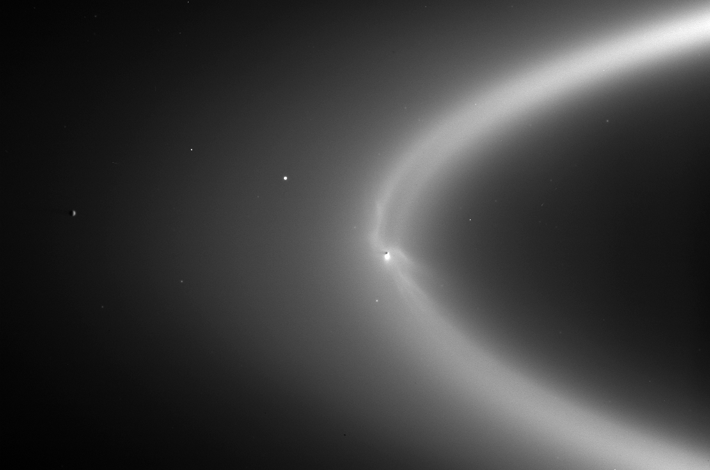 Encelade crée l’anneau E de Saturne