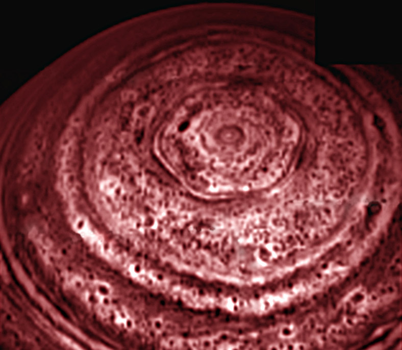 Etrange système nuageux hexagonal sur Saturne