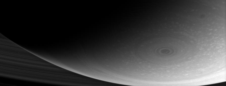 Saturne vue d’en dessous