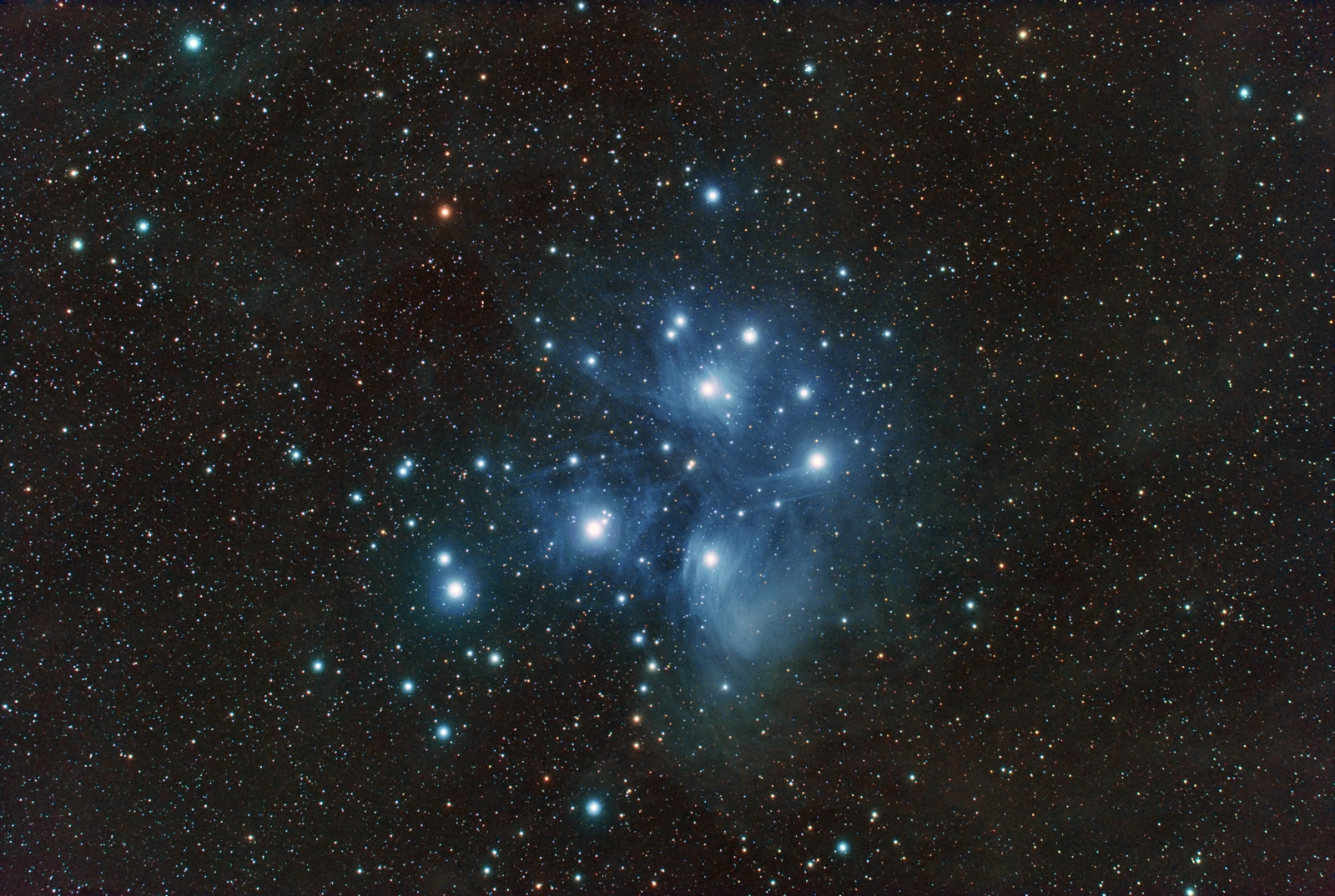 M45, l\'amas des Pléiades