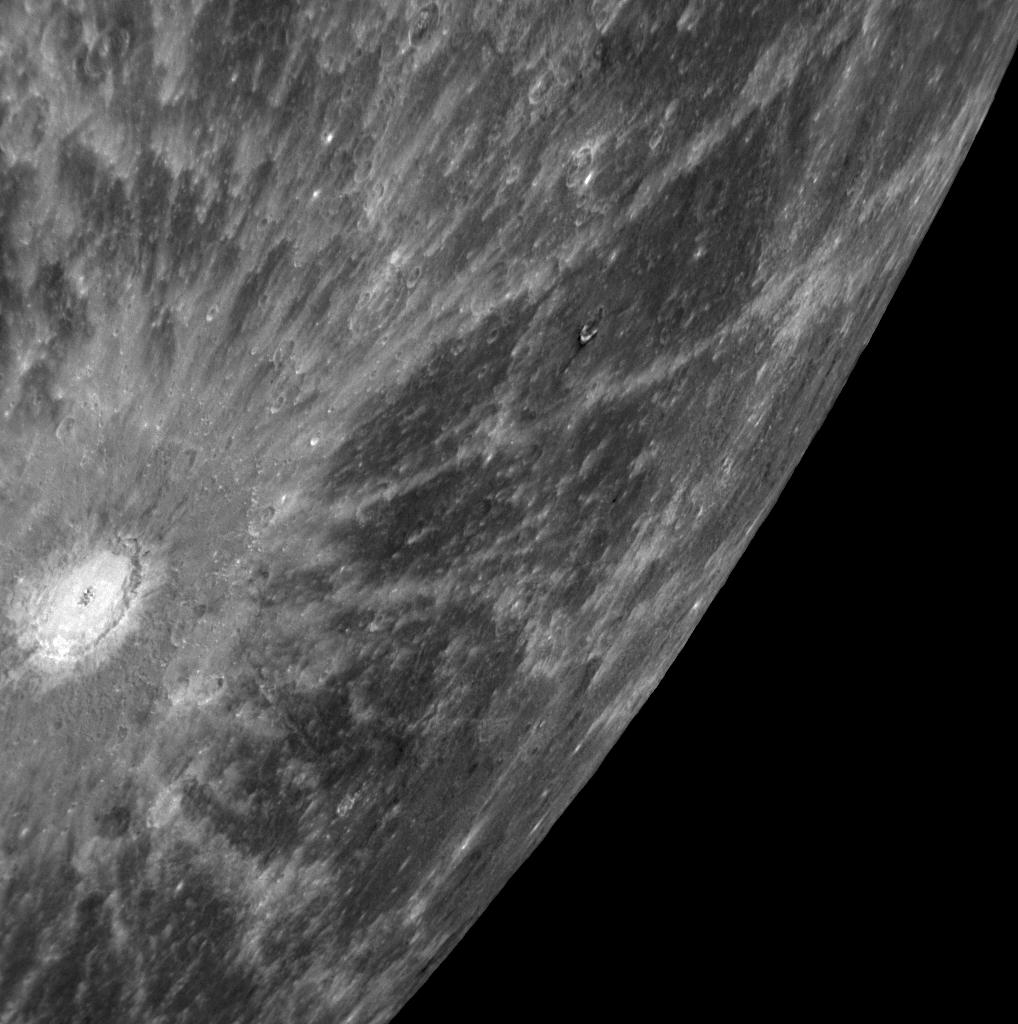 Le mystère des cratères rayonnants de Mercure
