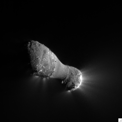 700 kilomètres sous la comète Hartley 2