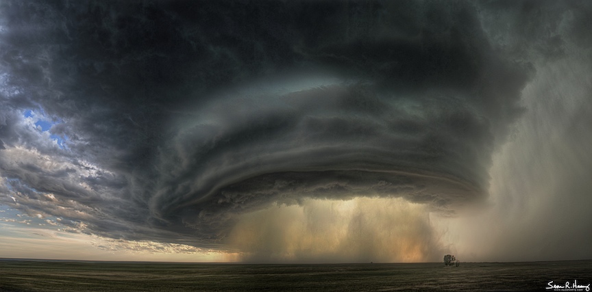Un orage supercellulaire au-dessus du Montana