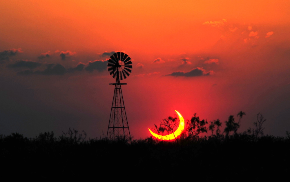 Eclipse partielle sur le Texas