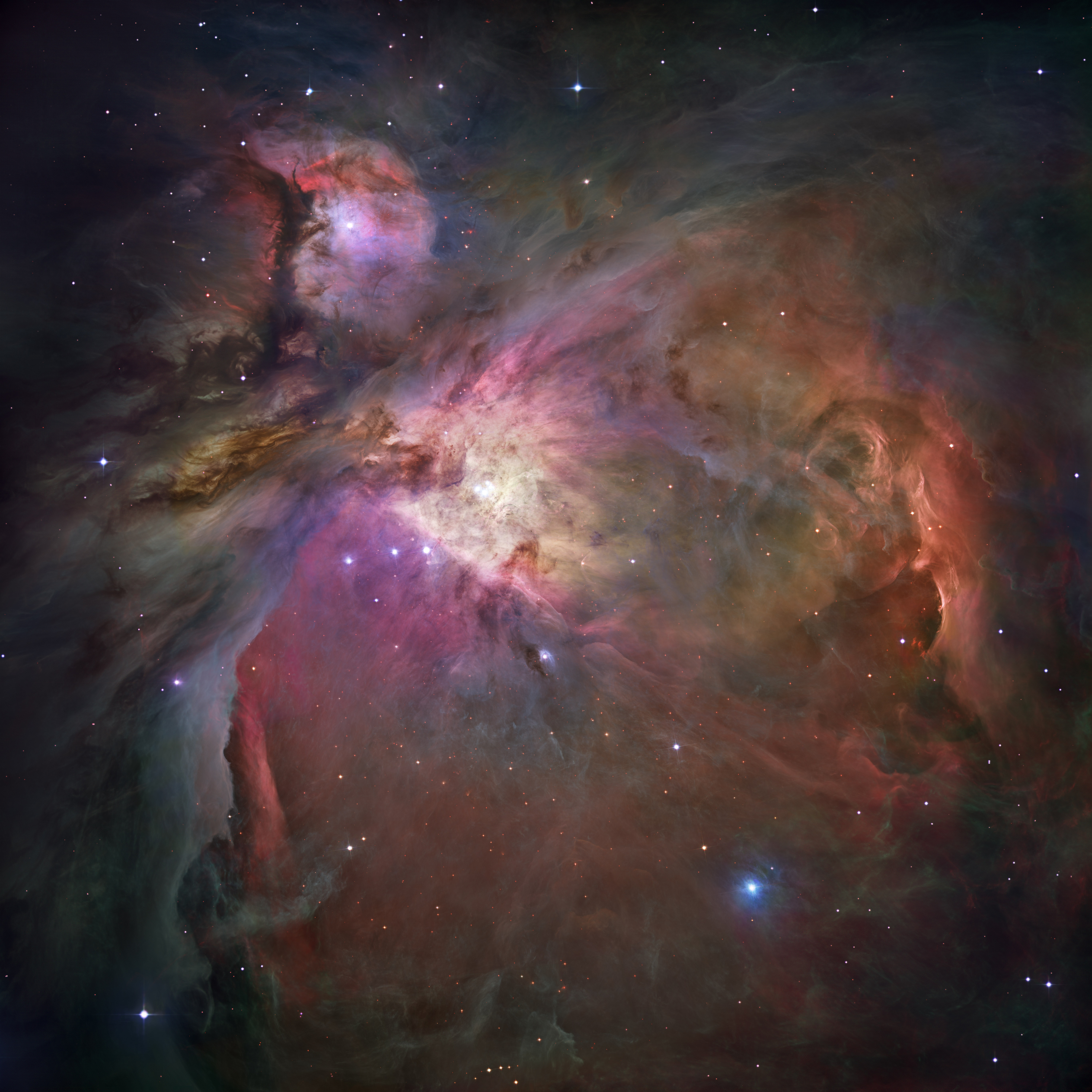 la nébuleuse d\'Orion vue de la Terre et du Ciel