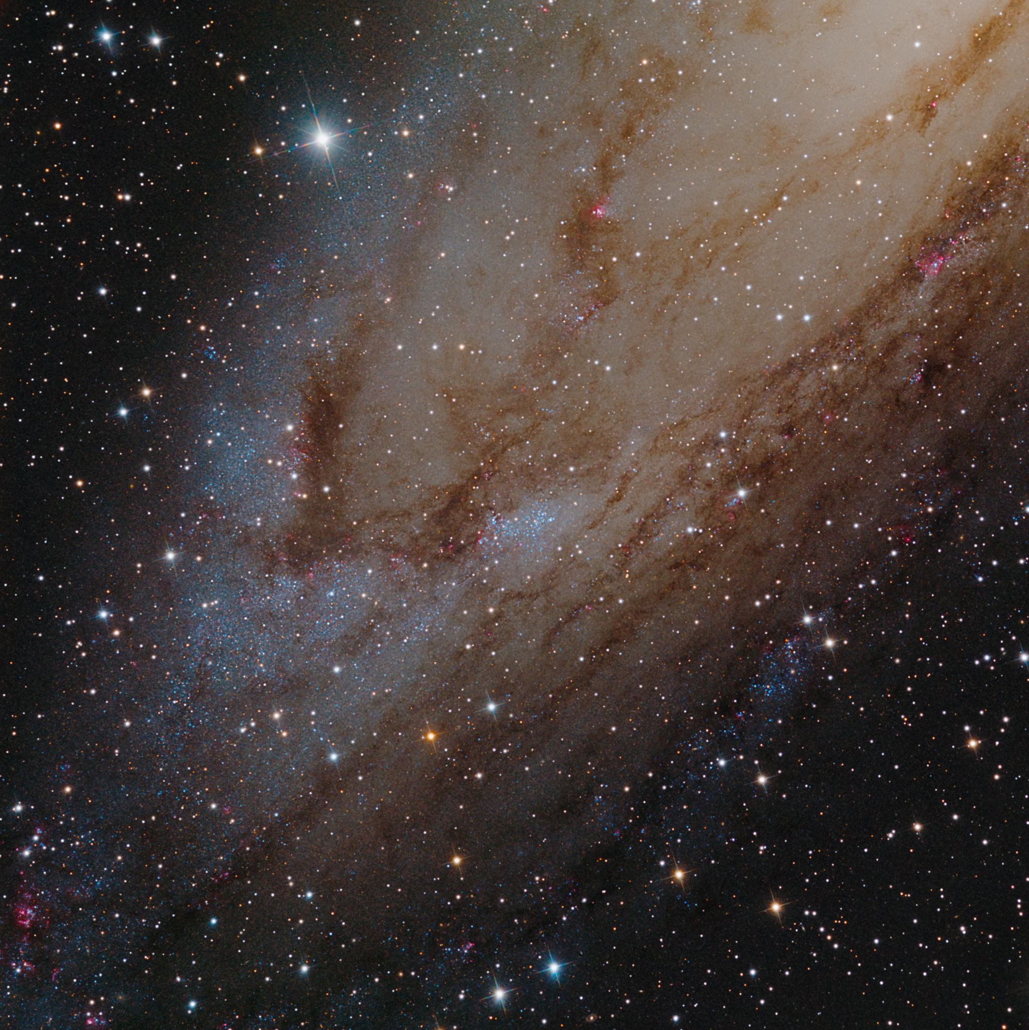 NGC 206 et les nuages d\'étoiles d\'Andromède