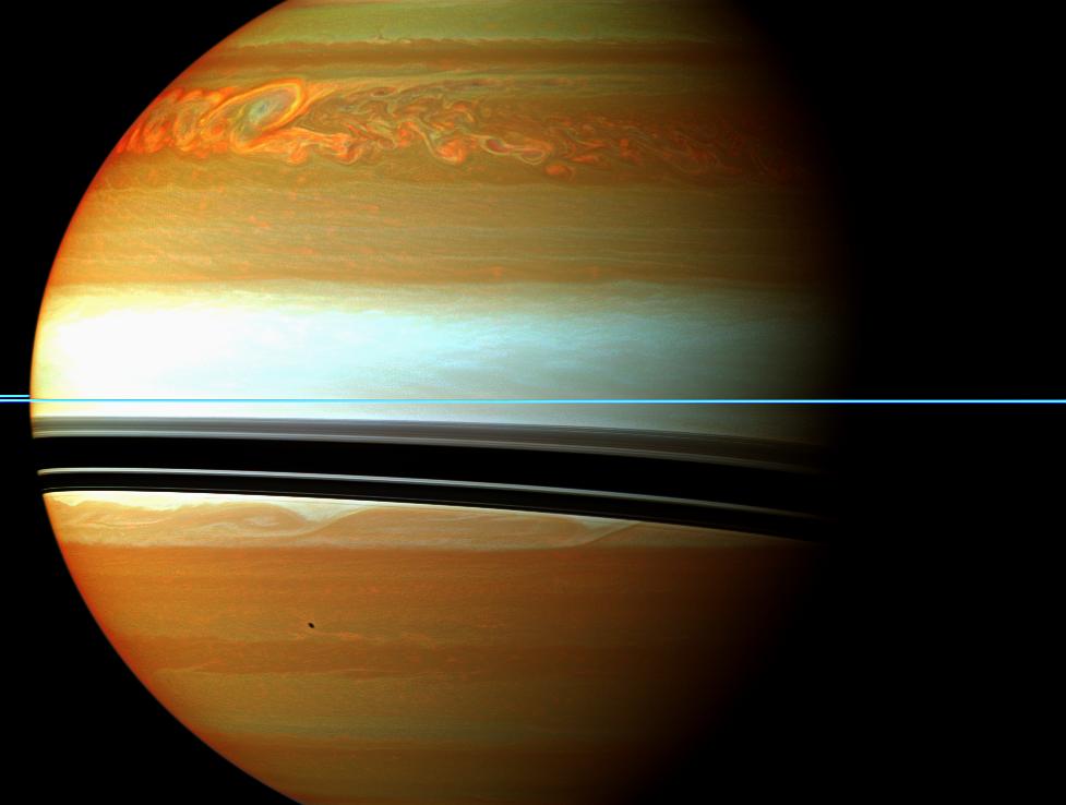Tempête déchaînée sur Saturne