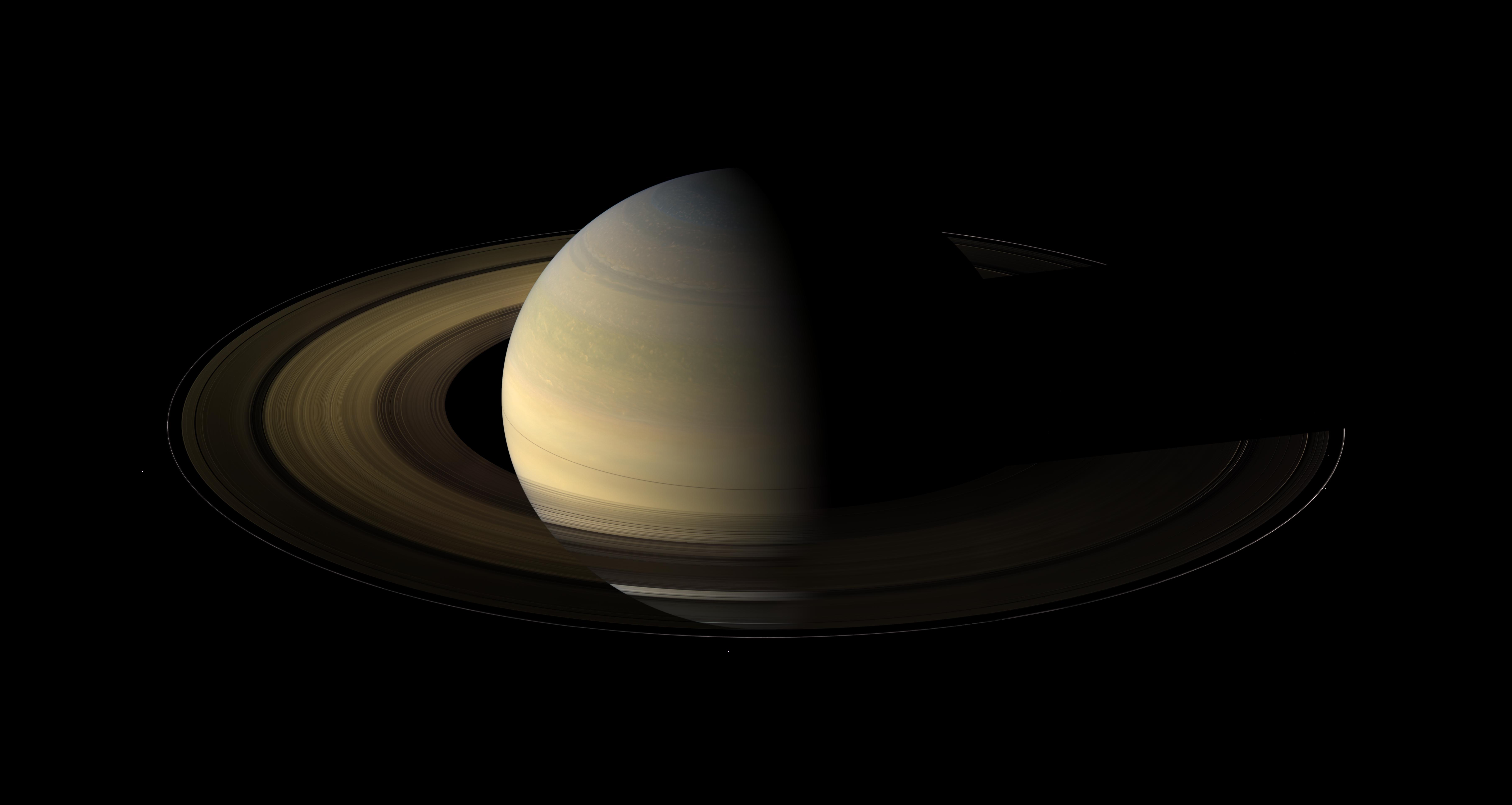 Saturne à l\'équinoxe