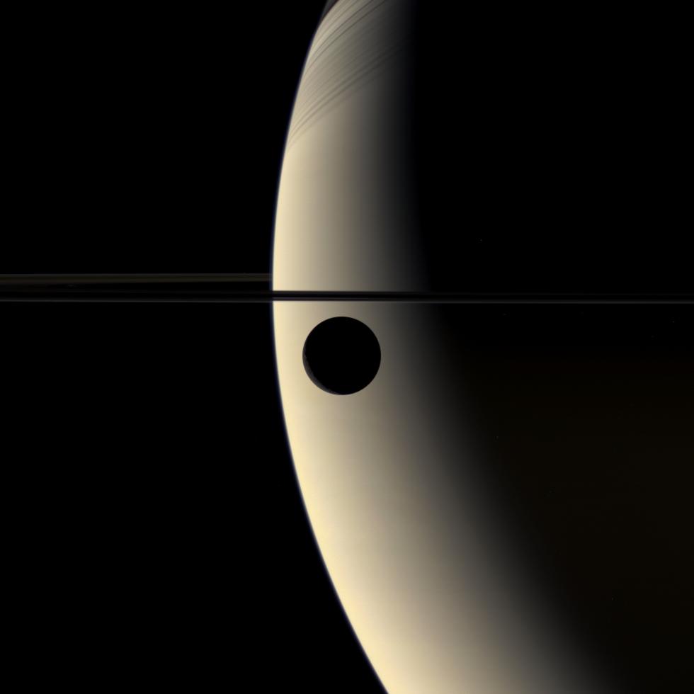 Transit de Rhéa devant Saturne