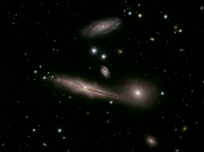 HCG 87: un petit groupe de galaxies