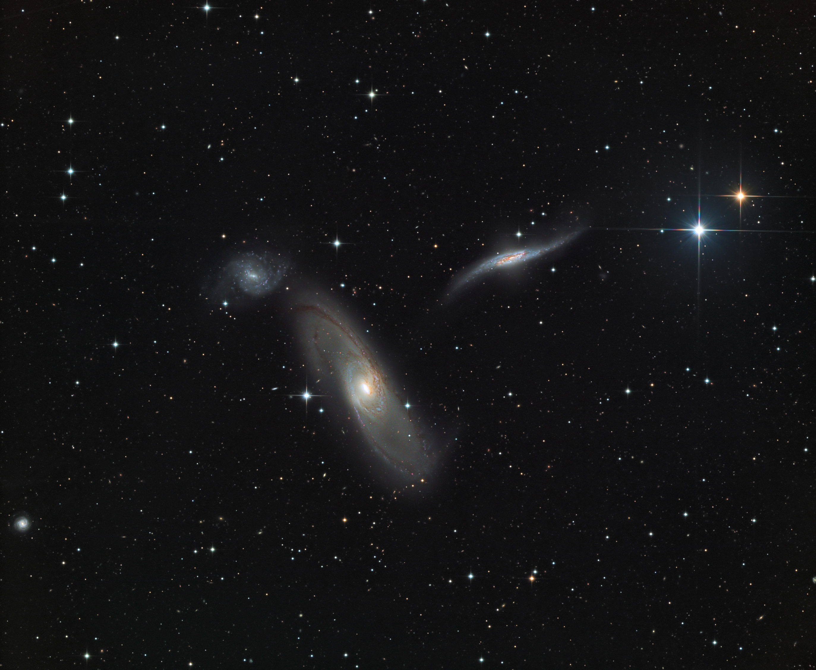 Trio galactique dans la Vierge