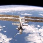 La station spatiale internationale au-dessus de la Terre