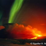 Volcan et aurore en Islande