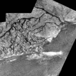 Des lits de rivière et des lits de lacs découverts sur Titan