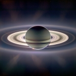 Dans l’ombre de Saturne