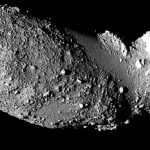 Les parties lisses de l’astéroïde Itokawa