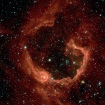 RCW 79, des étoiles dans une grande bulle
