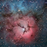 La nébuleuse Trifide en étoiles et poussières