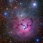 La nébuleuse Trifide en étoiles et poussière