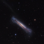 La galaxie NGC 3628 vue par la tranche