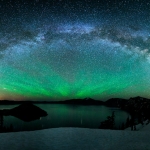 Lumières dans le ciel de Crater Lake
