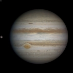 Jupiter, Ganymède et la Grande tache rouge