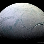 L'océan souterrain d'Encelade fait des vagues