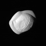 La Lune Pan vue par Cassini