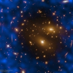 Le gaz d'un amas de galaxies parasite le fond diffus cosmologique