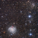 L'amas d'étoiles, la galaxie spirale et la supernova