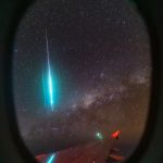 Etoile filante entre ciel et terre - Le 24 septembre dernier, un vol de nuit entre Singapour et l'Australie a offert une vision stratosphérique à ses passagers.