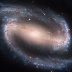 La galaxie spirale barrée NGC 1300