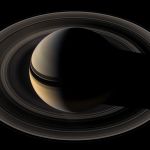 Saturne en croissant