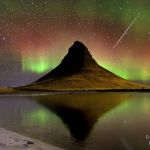 Aurores et étoiles filantes sur l'Islande