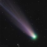 Gros plan sur la comète Léonard, depuis l'Australie