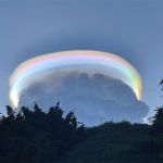 Un nuage pileus iridescent en Chine