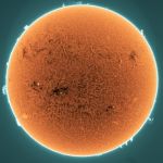 
Protubérances et filaments sur un soleil actif

