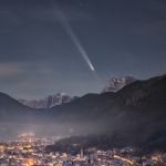 La comète Tsuchinshan-Atlas sur les Dolomites