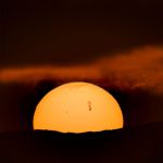 La r&eacute;gion active 4366 traverse le disque solaire