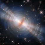 La n&eacute;buleuse de l'oeuf par Hubble