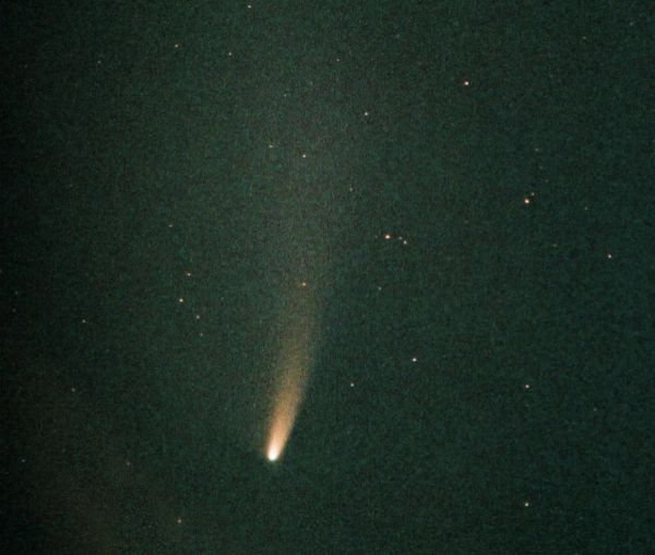 La comète NEAT dans le ciel austral