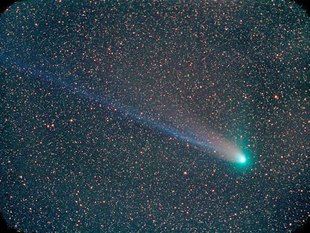 Les queues de la comète NEAT (Q4)