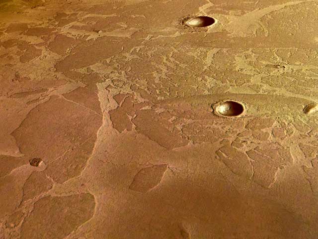 Des plaques inhabituelles sur Mars